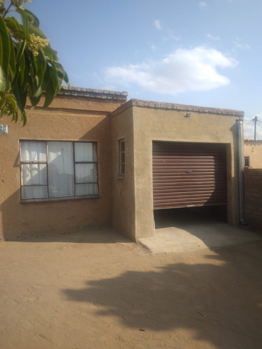 2 Bedroom Property for Sale in Slovo North West